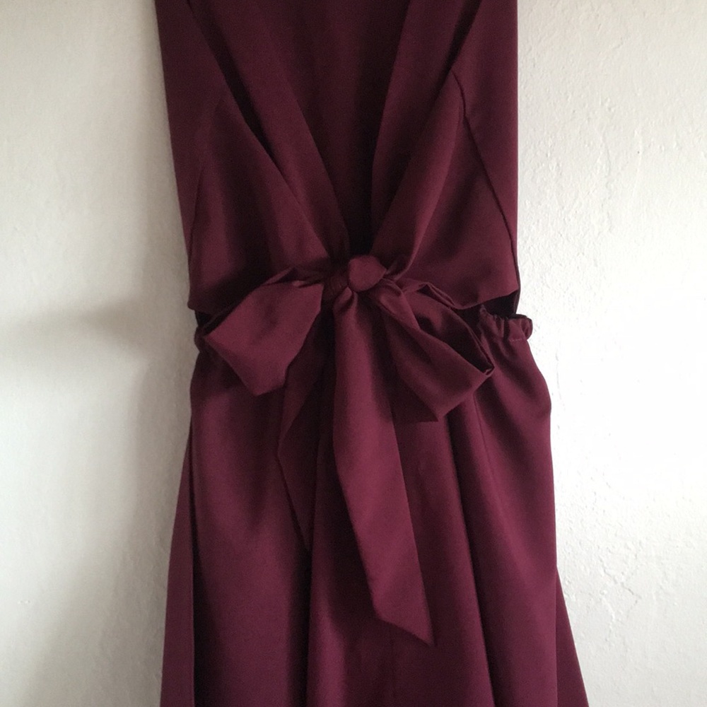 Maroon Ribbon Back Dress - Picture 3 of 6